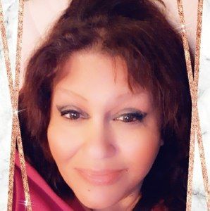 Meet your Posher, Mayra